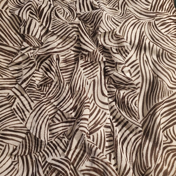 CHICO'S Size 3 RUSTIC SWIRLS RUFFLE FRONT TANK - Picture 6 of 7